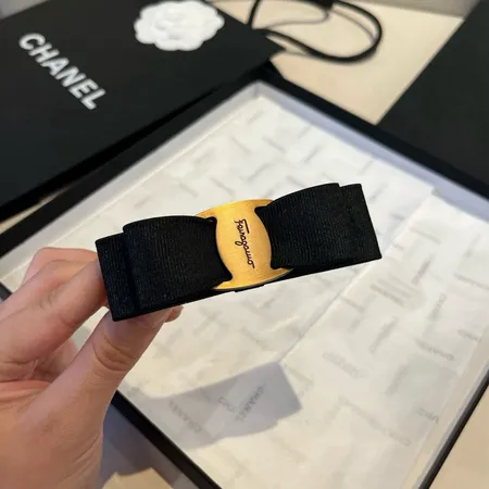 フェラガモ ヘアアクセサリー