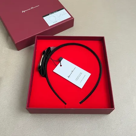 フェラガモ ヘアアクセサリー