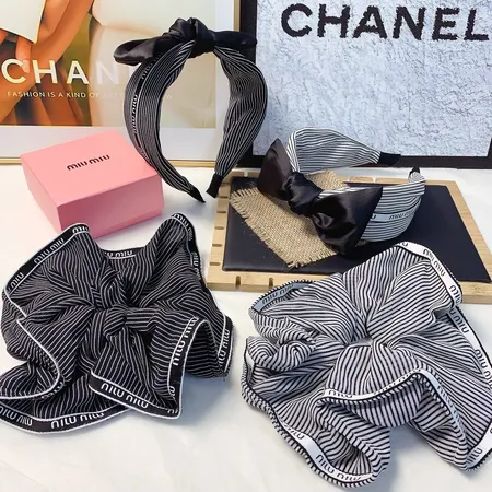 ミュウミュウ ヘアアクセサリー