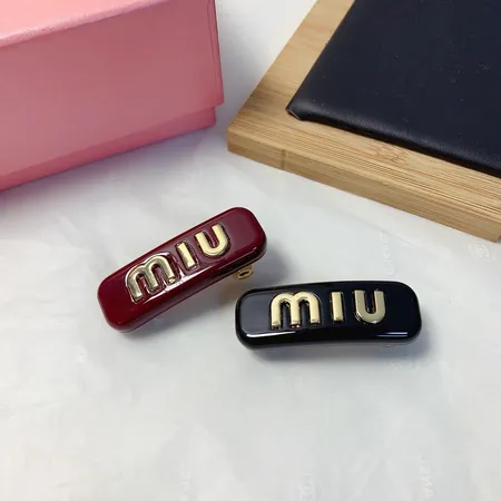 ミュウミュウ ヘアアクセサリー