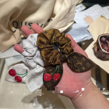 ルイヴィトン ヘアアクセサリー