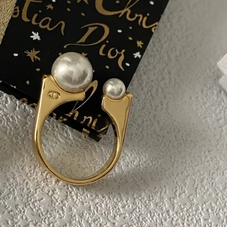 ディオール 指輪