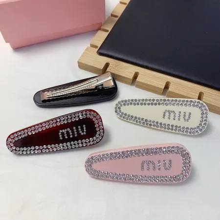 ミュウミュウ ヘアアクセサリー