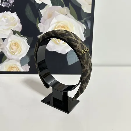 フェンディ ヘアアクセサリー