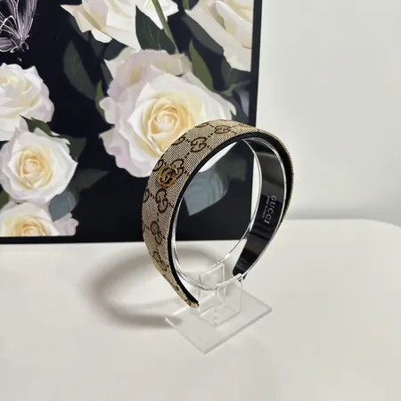 グッチ ヘアアクセサリー