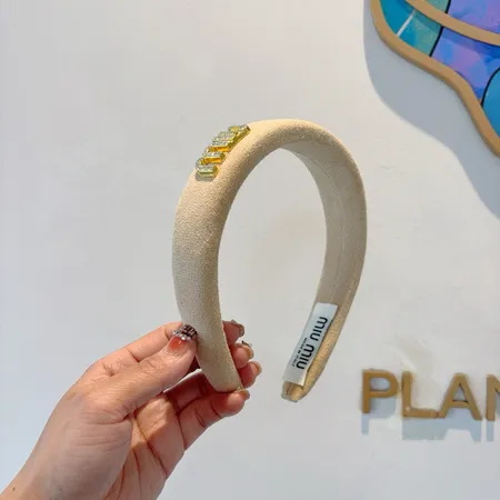 ミュウミュウ ヘアアクセサリー