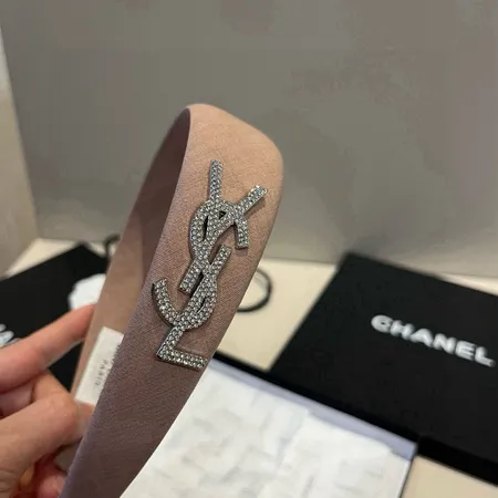 イブサンローラン ヘアアクセサリー