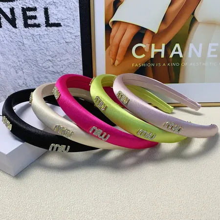 ミュウミュウ ヘアアクセサリー