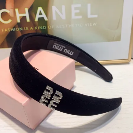 ミュウミュウ ヘアアクセサリー