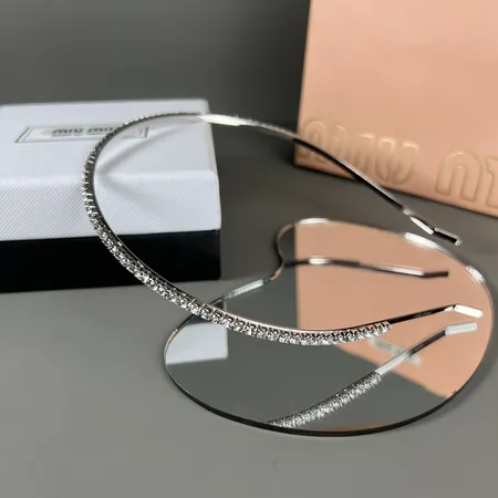 ミュウミュウ ヘアアクセサリー