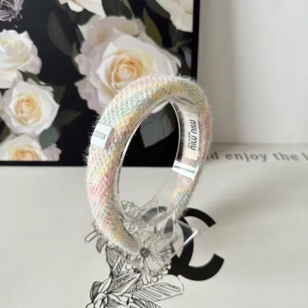 ミュウミュウ ヘアアクセサリー