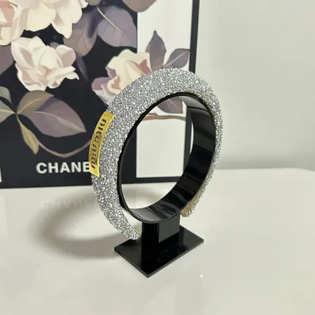 ミュウミュウ ヘアアクセサリー