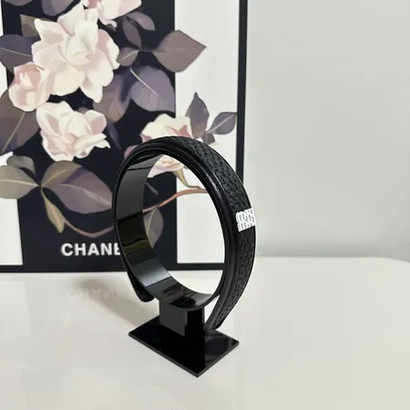 ミュウミュウ ヘアアクセサリー