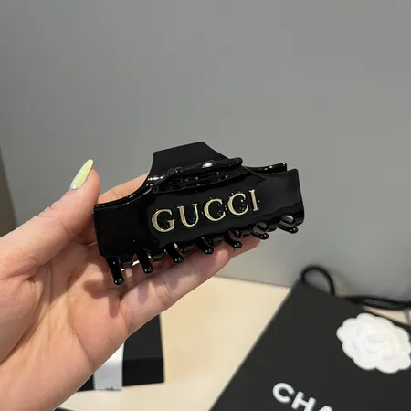 グッチ ヘアアクセサリー