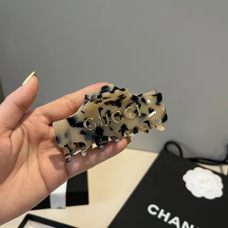 グッチ ヘアアクセサリー