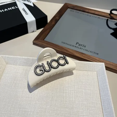 グッチ ヘアアクセサリー