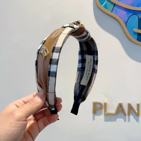 プラダ ヘアアクセサリー