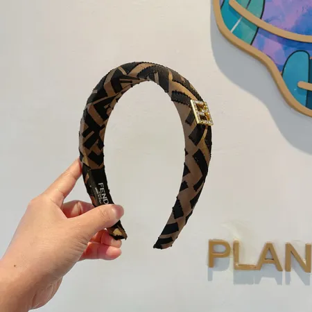 フェンディ ヘアアクセサリー