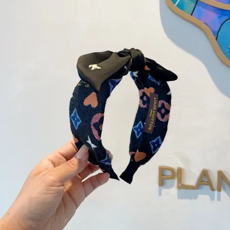 ルイヴィトン ヘアアクセサリー