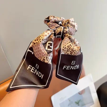 フェンディ ヘアアクセサリー