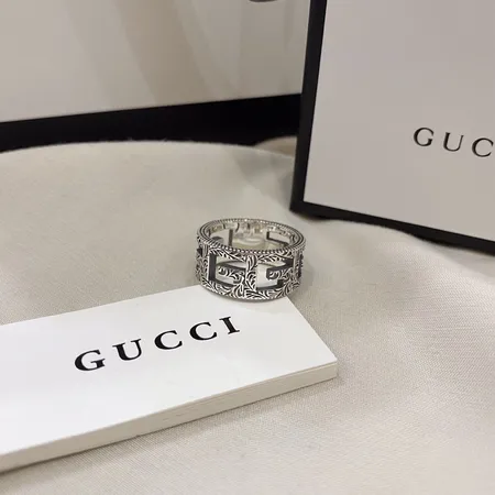 グッチ 指輪