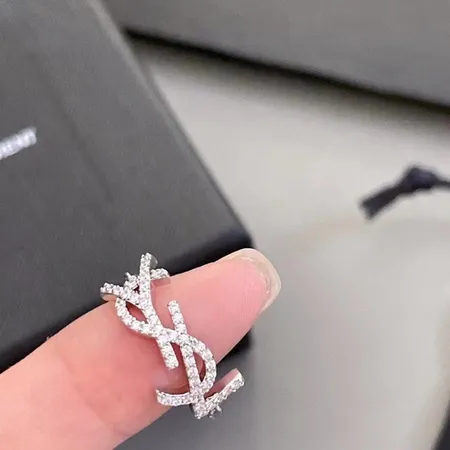 イブサンローラン 指輪