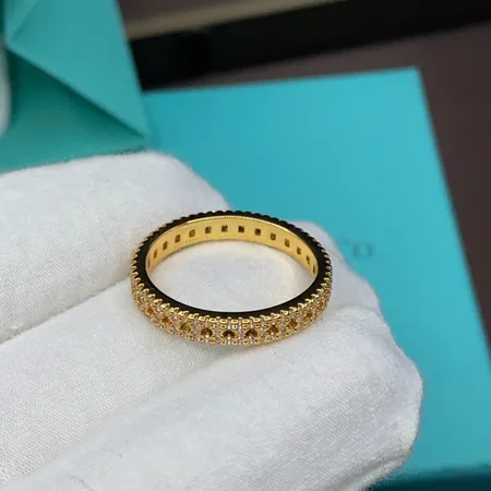 ティファニー 指輪