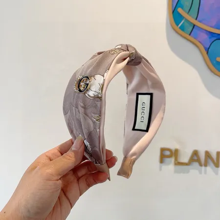 グッチ ヘアアクセサリー