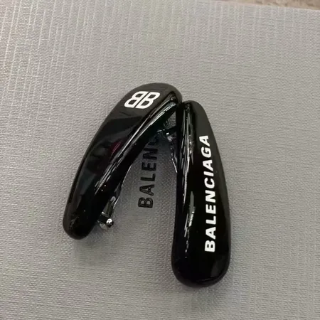 バレンシアガ ヘアアクセサリー