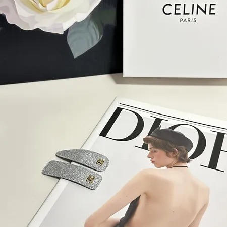 セリーヌ ヘアアクセサリー