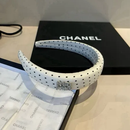 ミュウミュウ ヘアアクセサリー