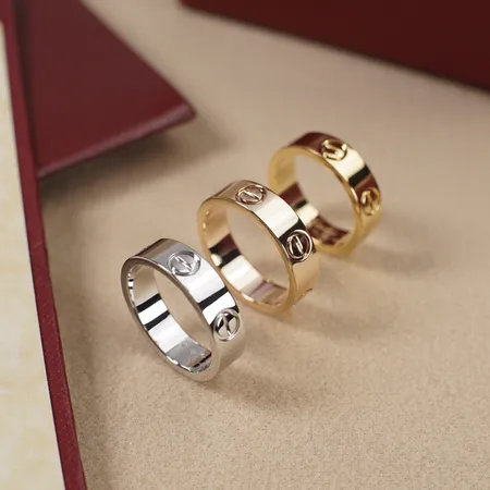 カルティエ 指輪