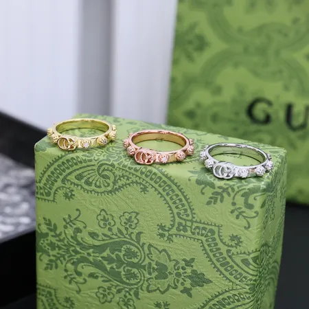 グッチ 指輪