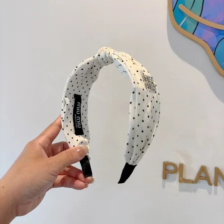 ミュウミュウ ヘアアクセサリー