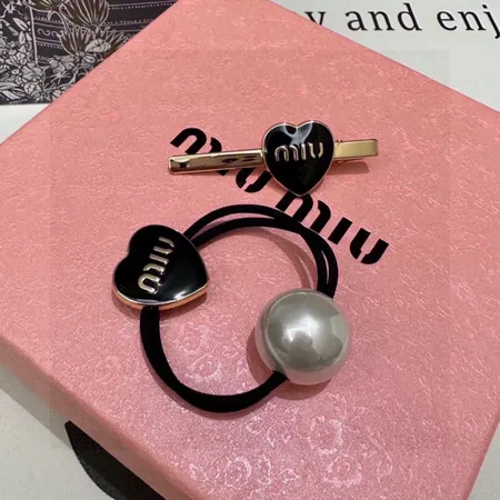 ミュウミュウ ヘアアクセサリー