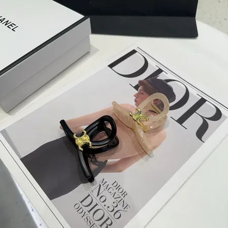 セリーヌ ヘアアクセサリー