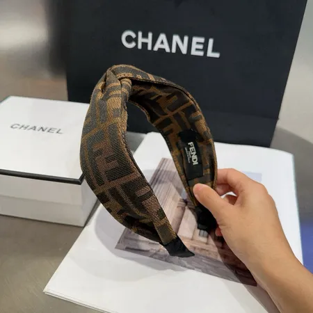 フェンディ ヘアアクセサリー