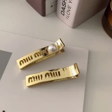 ミュウミュウ ヘアアクセサリー