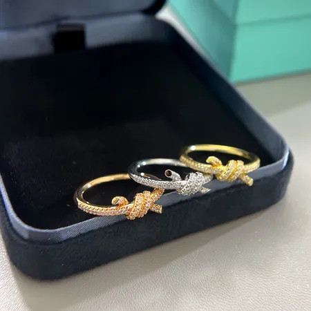 ティファニー 指輪