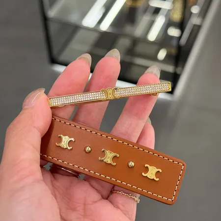 セリーヌ ヘアアクセサリー