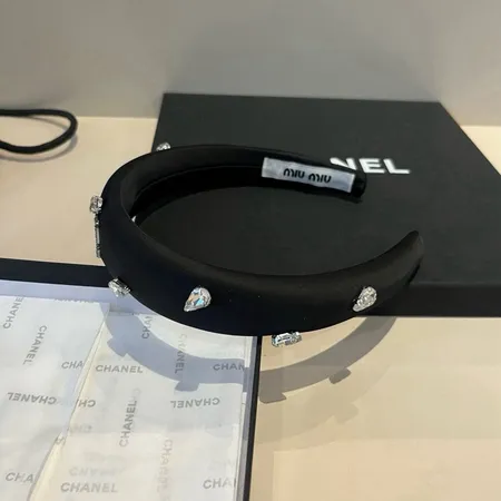 ミュウミュウ ヘアアクセサリー