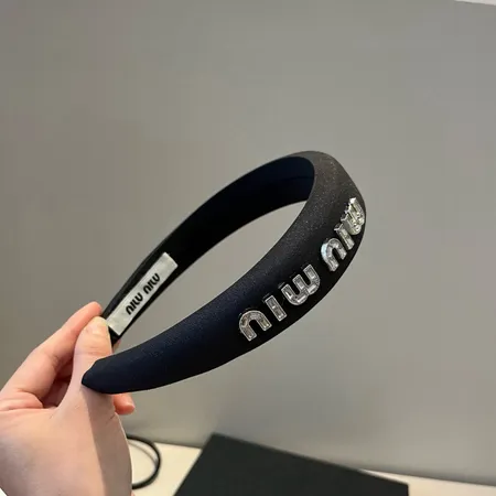 ミュウミュウ ヘアアクセサリー