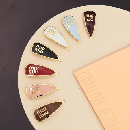 ミュウミュウ ヘアアクセサリー