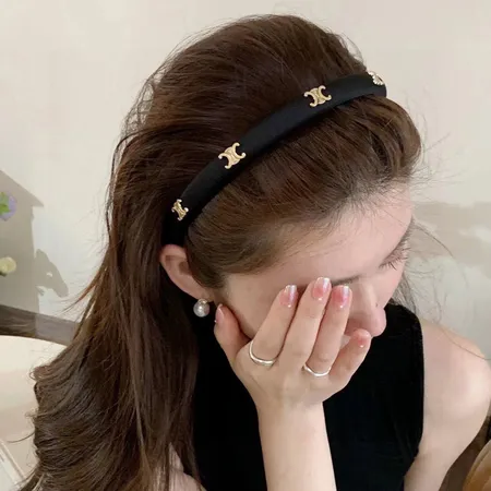 セリーヌ ヘアアクセサリー