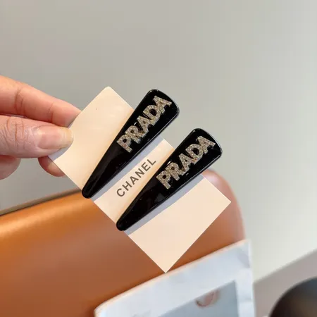 プラダ ヘアアクセサリー