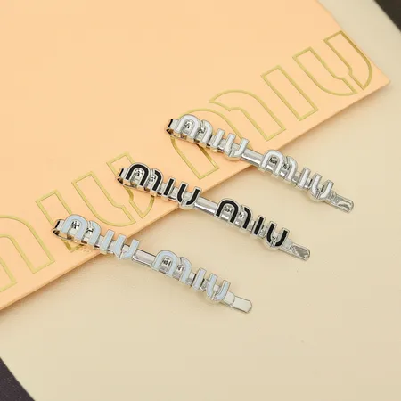 ミュウミュウ ヘアアクセサリー