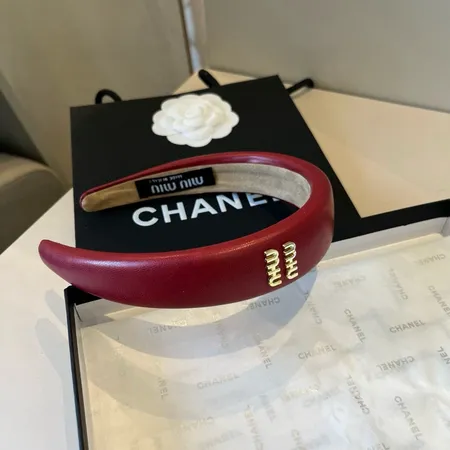 ミュウミュウ ヘアアクセサリー