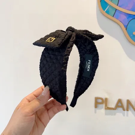 フェンディ ヘアアクセサリー