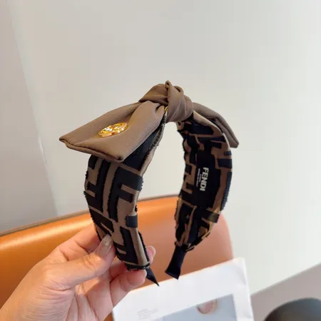 フェンディ ヘアアクセサリー