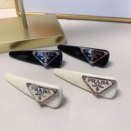 プラダ ヘアアクセサリー